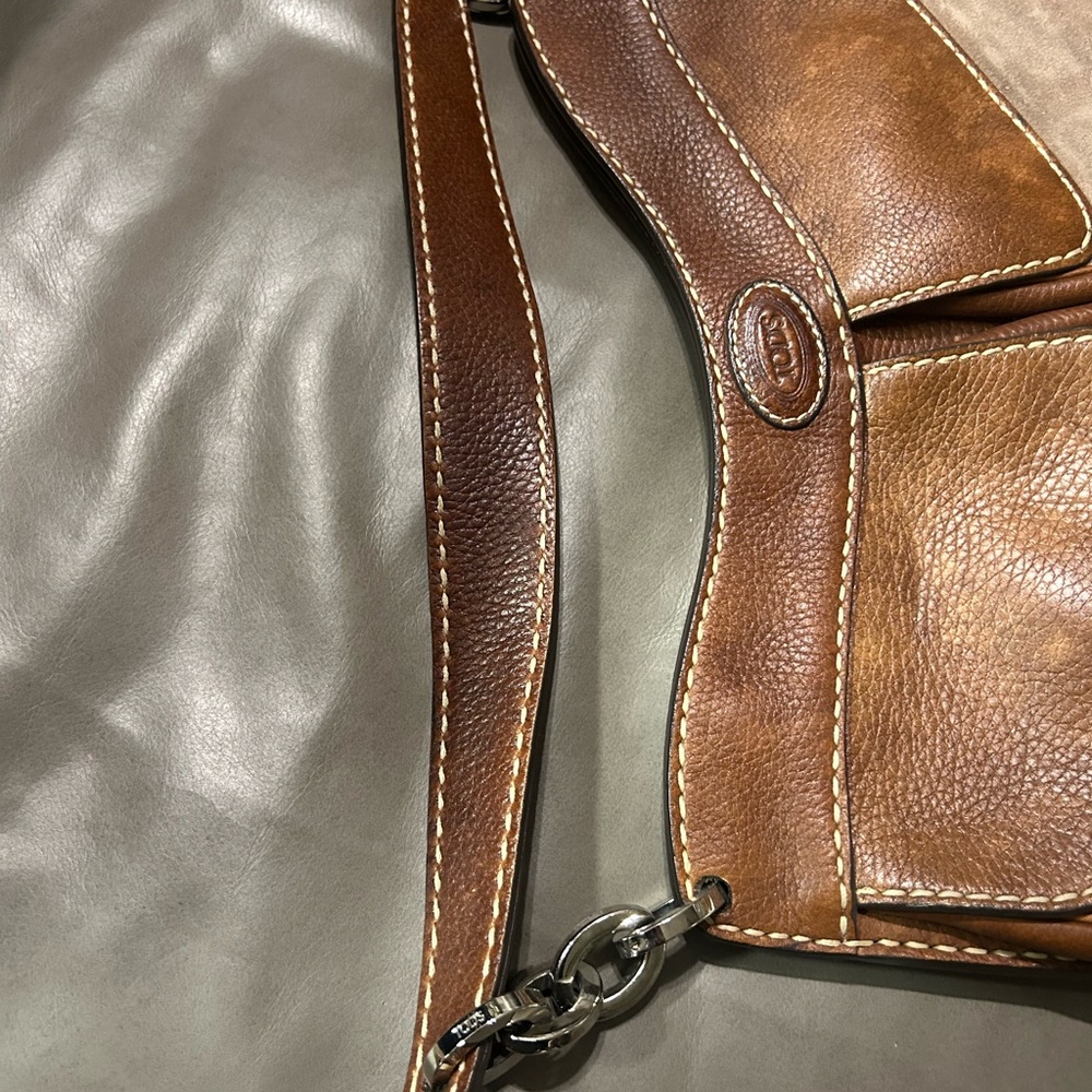 💥SOLD💥 Tod's Leather and Suede Shoulder Bag - Picture 11 of 15